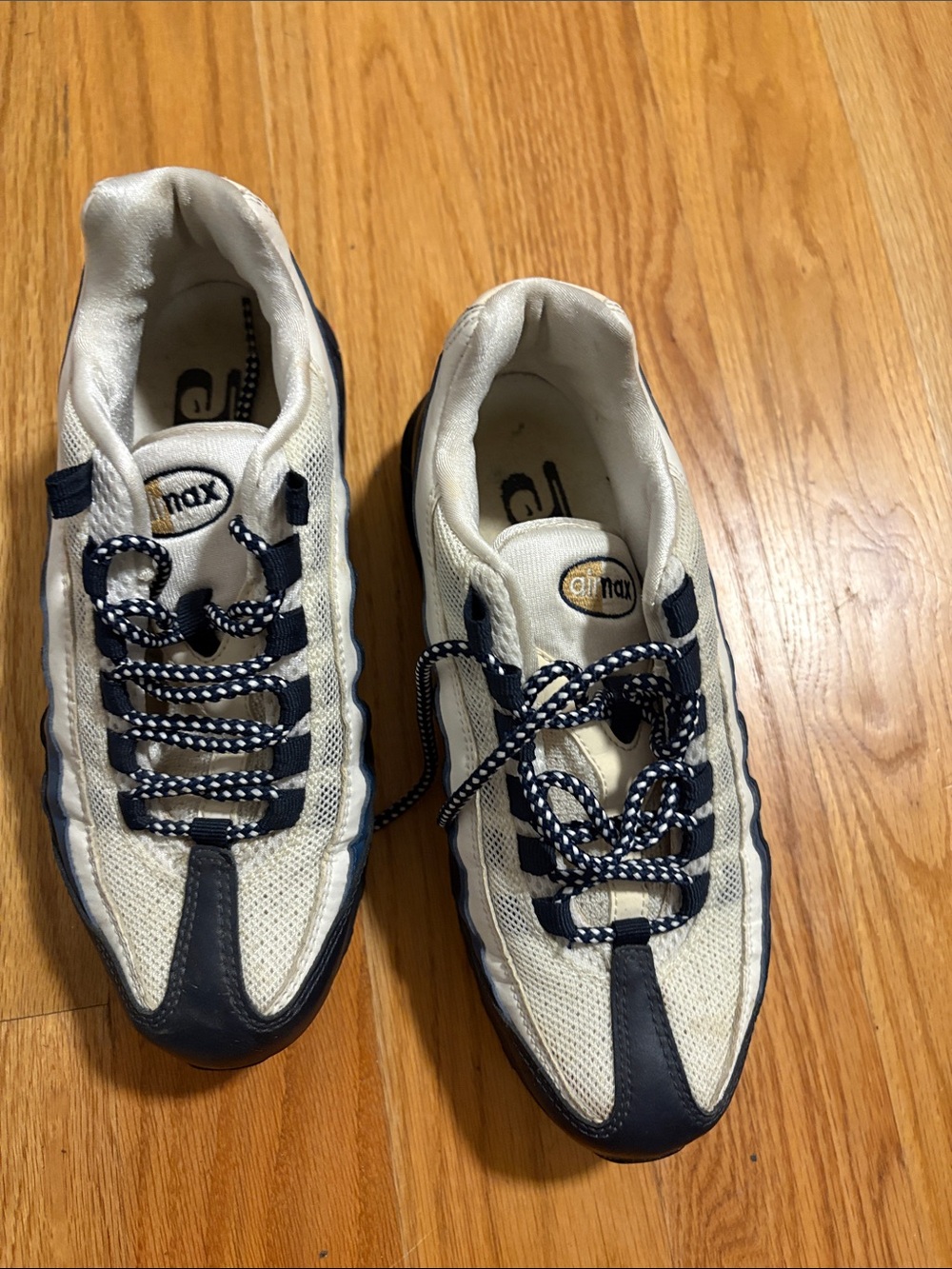 Nike Kids Sneakers White with Navy Accents